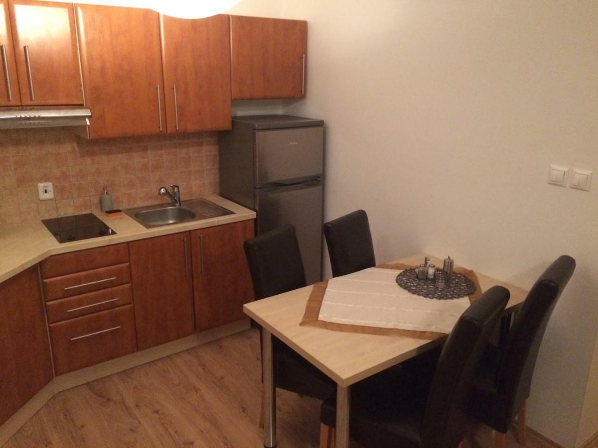 Appartamento Beska Bešeňová Esterno foto